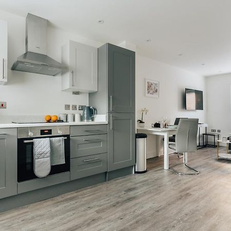 Central 2 Double Bedroom Flat With Parking Bournemouth Bagian luar foto