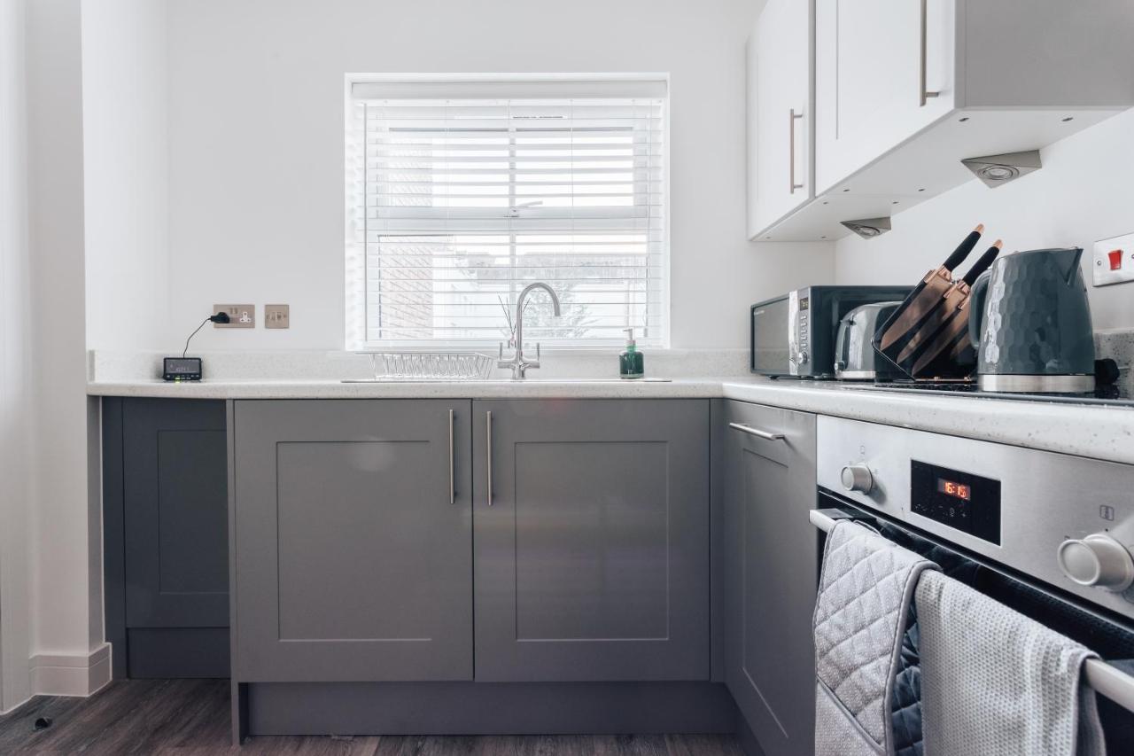 Central 2 Double Bedroom Flat With Parking Bournemouth Bagian luar foto
