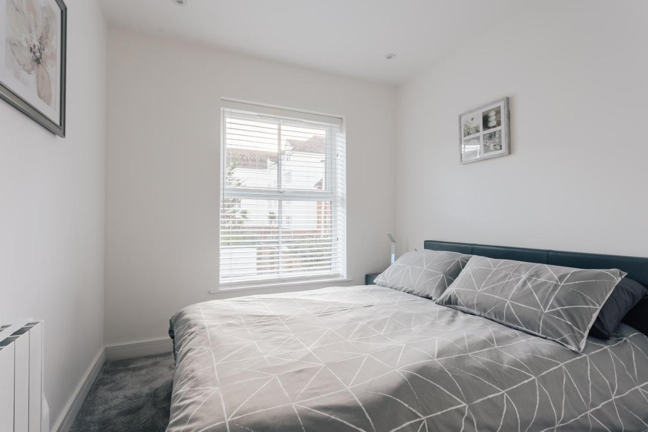 Central 2 Double Bedroom Flat With Parking Bournemouth Bagian luar foto