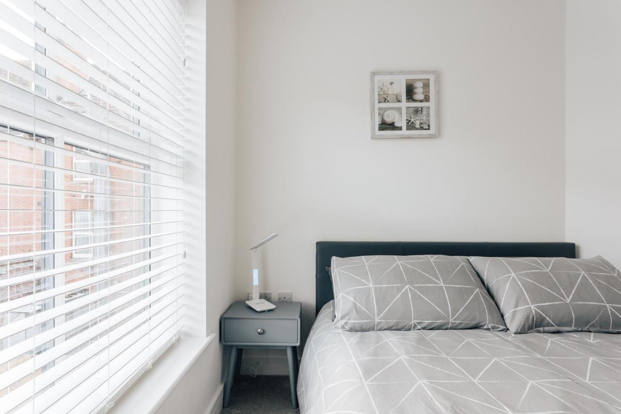 Central 2 Double Bedroom Flat With Parking Bournemouth Bagian luar foto